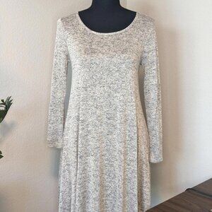 TMG New York Tan Long‎ Sleeve Scoop Neck Midi Dress